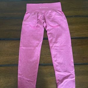 Pink Seamless NVGTN Contour Leggings